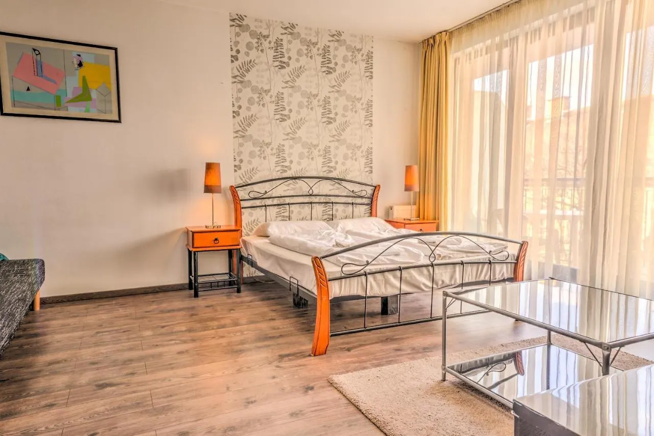Budapest Center Apartments 0*,