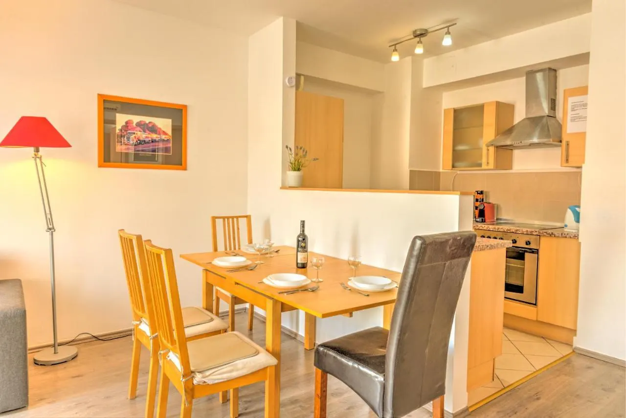 Budapest Center Apartments 0*,
