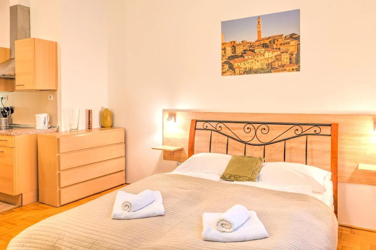 Budapest Center Apartments Ungheria