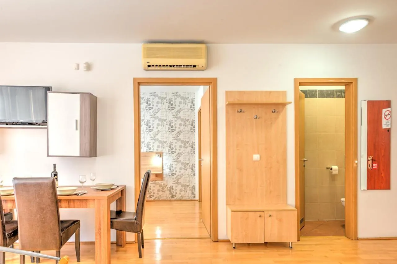 Budapest Center Apartments المجر